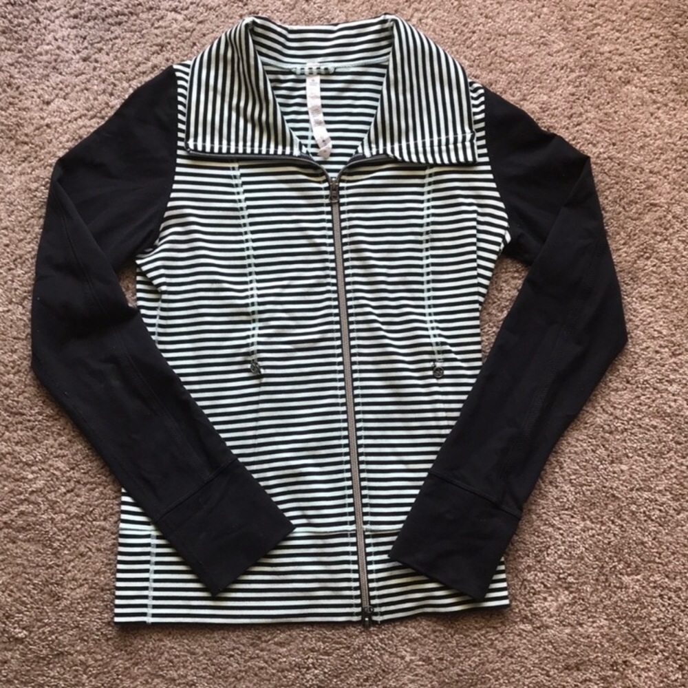 Lululemon Athletica lounge jacket